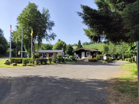 Camping La Vallée - Camping Puy-de-Dôme - Image N°0